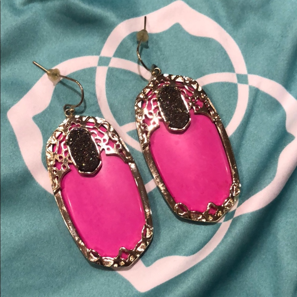 Kendra Scott pink Danielle earrings🤩❤️